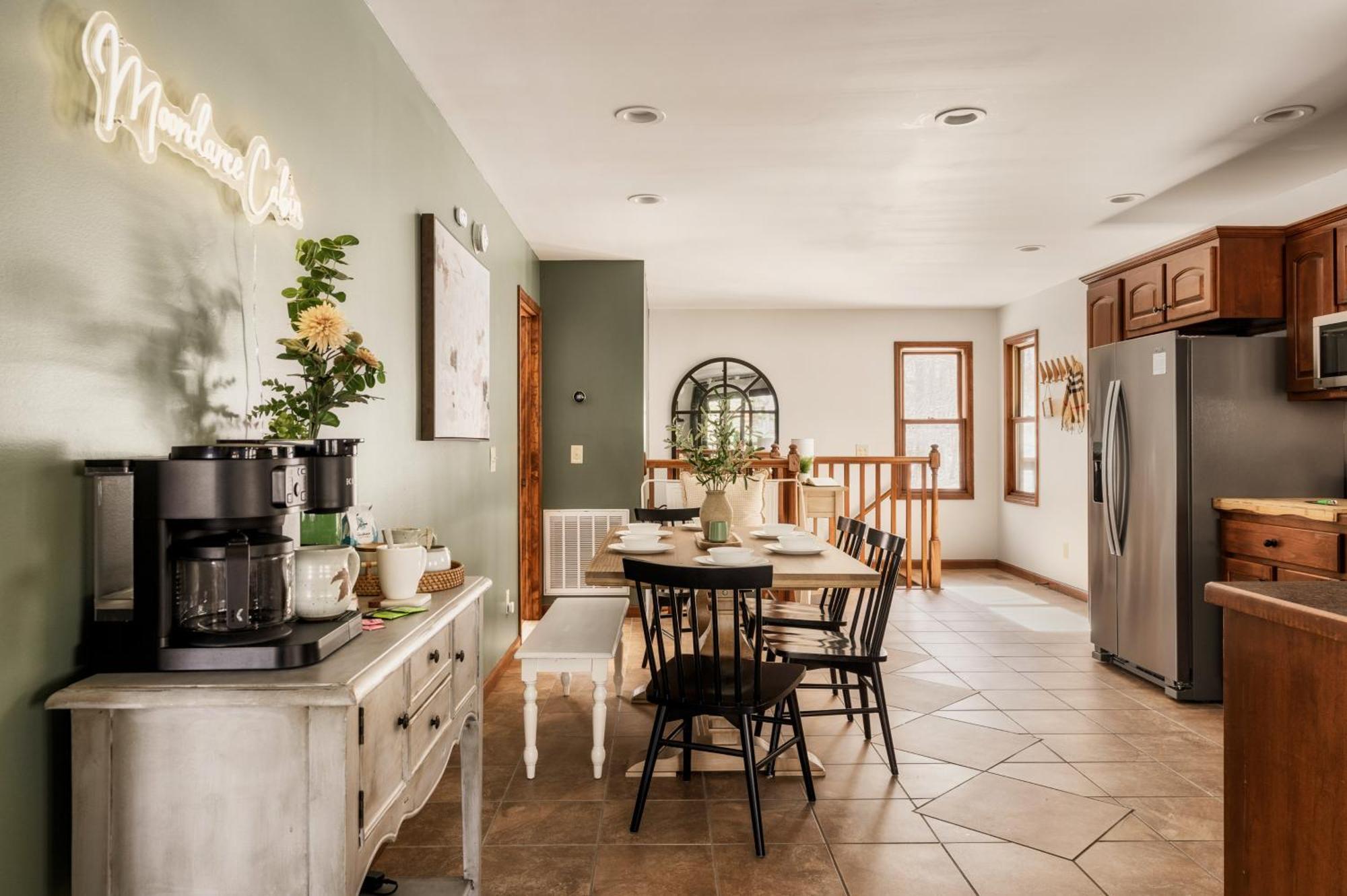The Moondance Cabin By Lightfoot Stays Vacation Rentals Sevierville Bagian luar foto